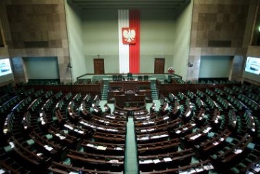 Demokracja bezpośrednia pozwala nam – obywatelom polskim sprawować władzę w państwie. Jednym z przejawów sprawowania władzy przez naród, jest obywatelska inicjatywa ustawodawcza. Pozwala na przedstawianie projektów ustaw przez obywateli.