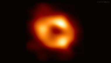 Oto i on. Sagittarius A* – Czarne Słońce naszej galaktyki